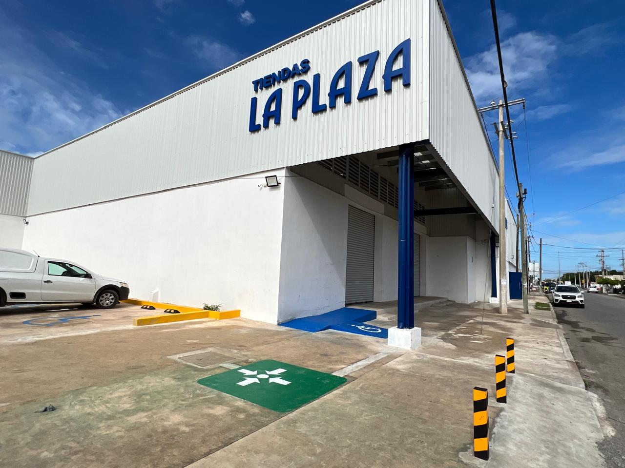 LA PLAZA KANASIN